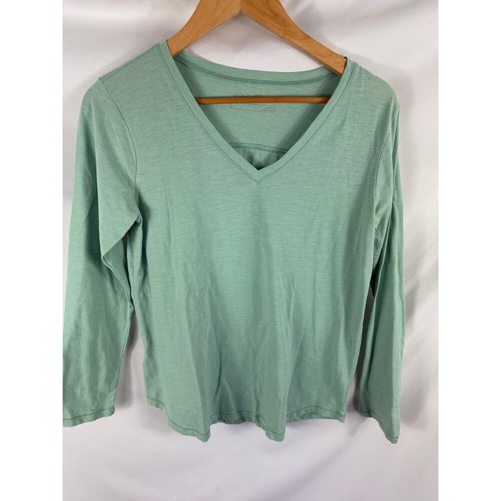 Eddie Bauer Green V Neck Tshirt Size Medium